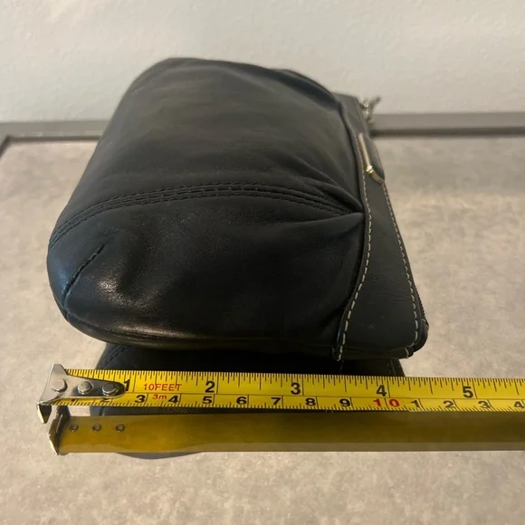 Coach 🖤 black leather wristlet - wallet - clutch - vintage - Picture 5 of 8